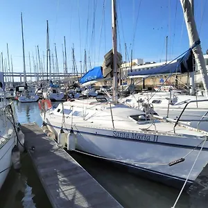 Be Local - Sleep Aboard The Santa Maria Sailing Boat In Apartment