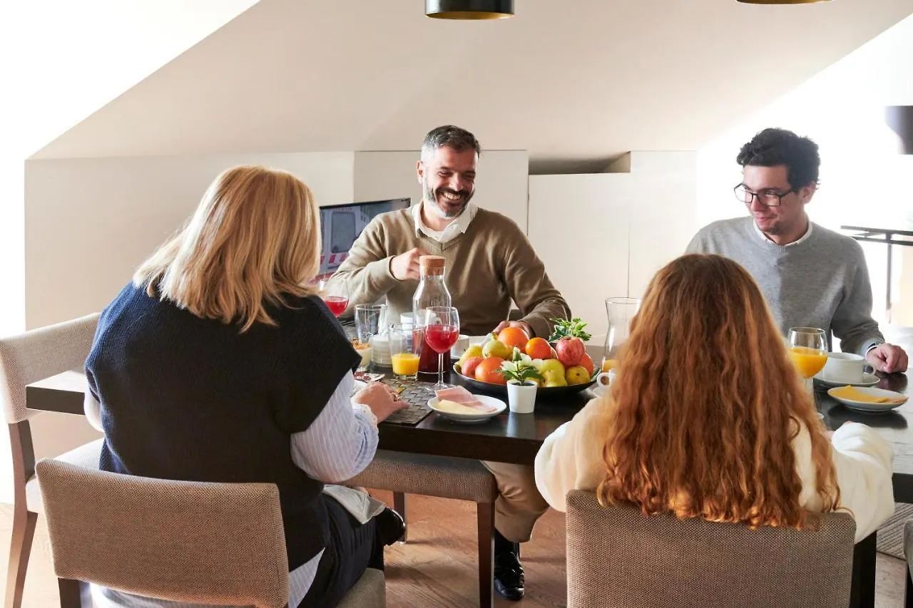 Lisbon Five Stars Apartments Combro 7