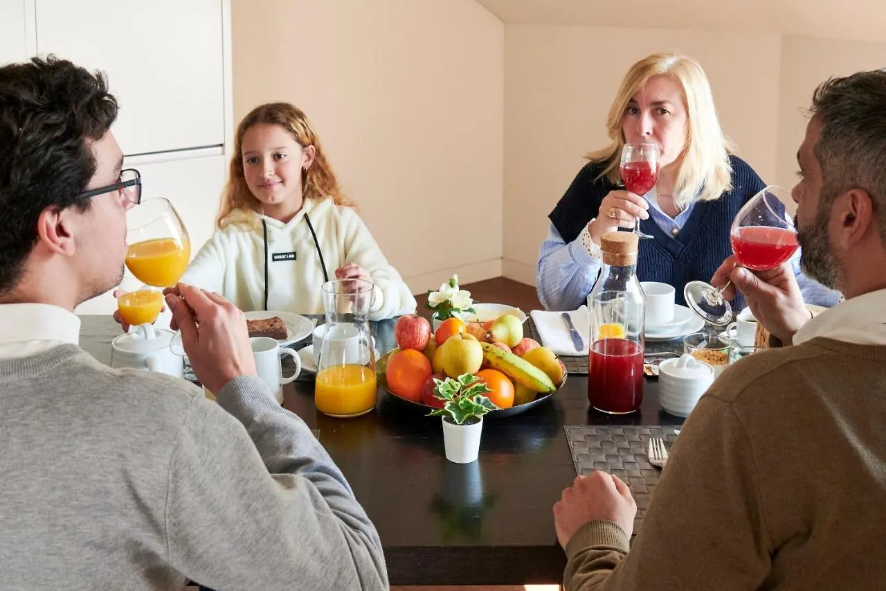 Lisbon Five Stars Apartments Combro 7
