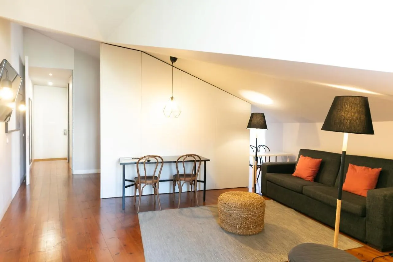 Lisbon Five Stars Apartments Combro 7 0*,  Portugalia