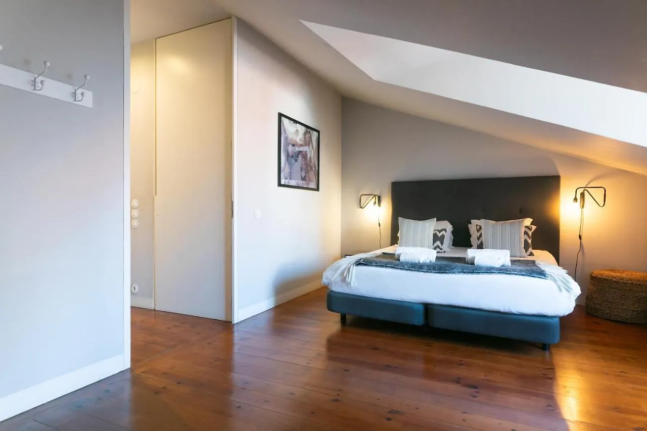 Lisbon Five Stars Apartments Combro 7