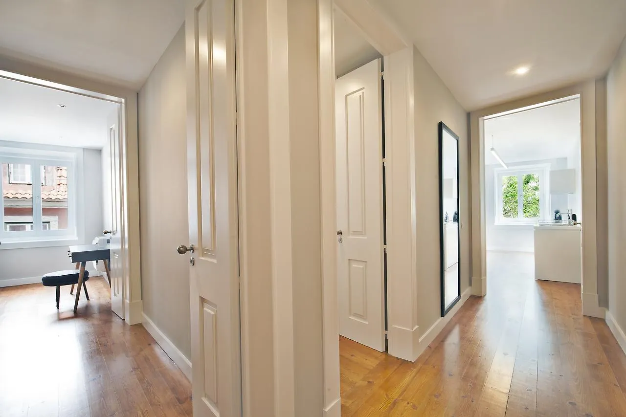 Lisbon Five Stars Apartments Combro 7